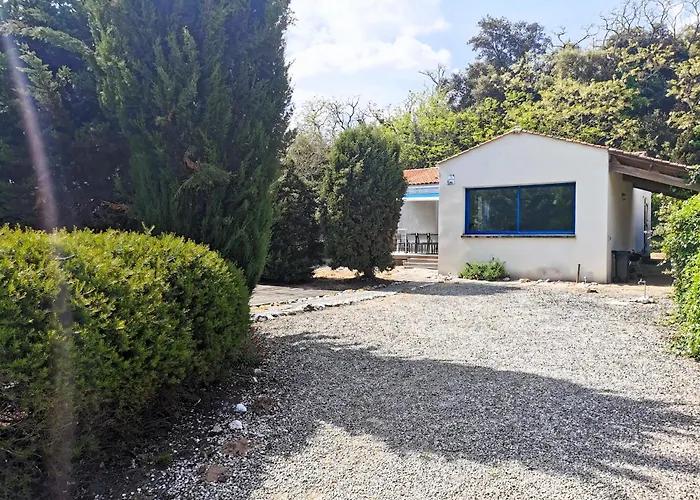 La Roseraie A 1km De La *