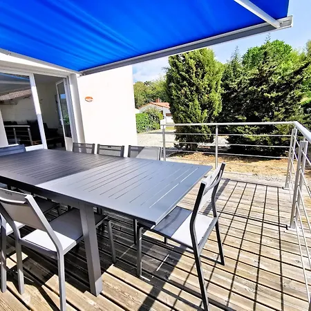 Σπίτι διακοπών La Roseraie A 1km De La *