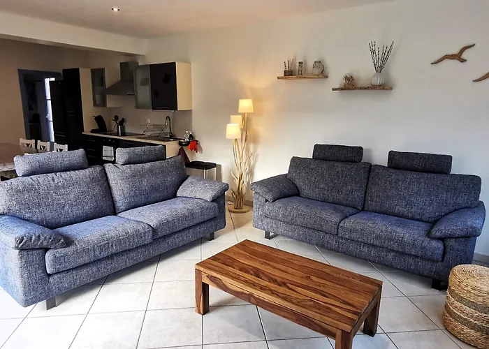 La Roseraie A 1km De La Casa de Férias